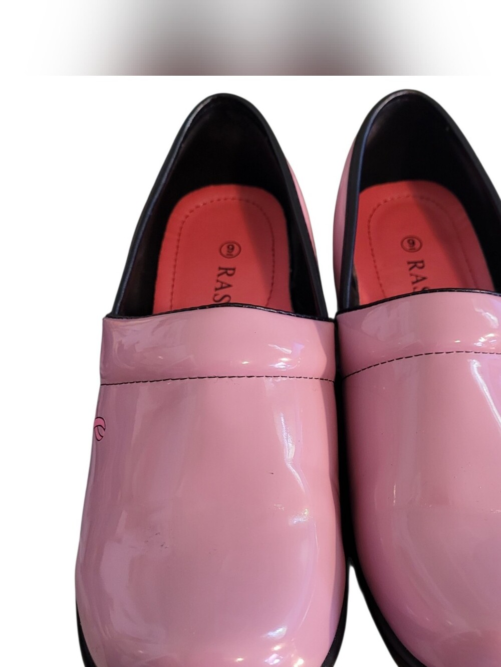 Rasolli Pink Breast Cancer Awareness Clogs - 9.      Y44